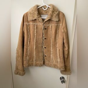 Women’s Wilson suede jacket. Very good condition.